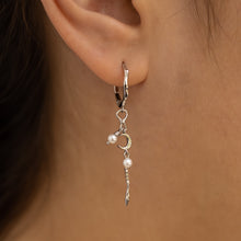 Load image into Gallery viewer, Hanne Hoops