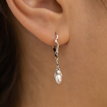 Load image into Gallery viewer, Wenche Hoops